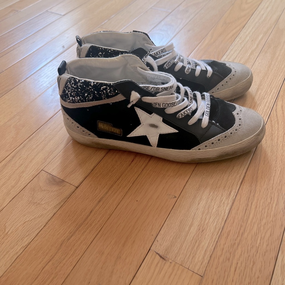 Golden Goose Mid Top Sneaker